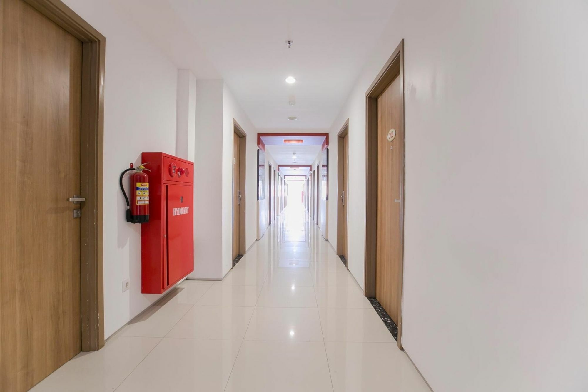 Evora Hotel Surabaya Exterior photo